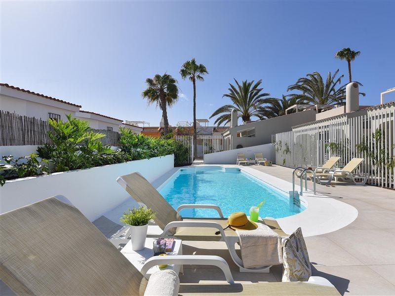 Velsuites Playa Del Ingles By Villagrancanaria Bagian luar foto